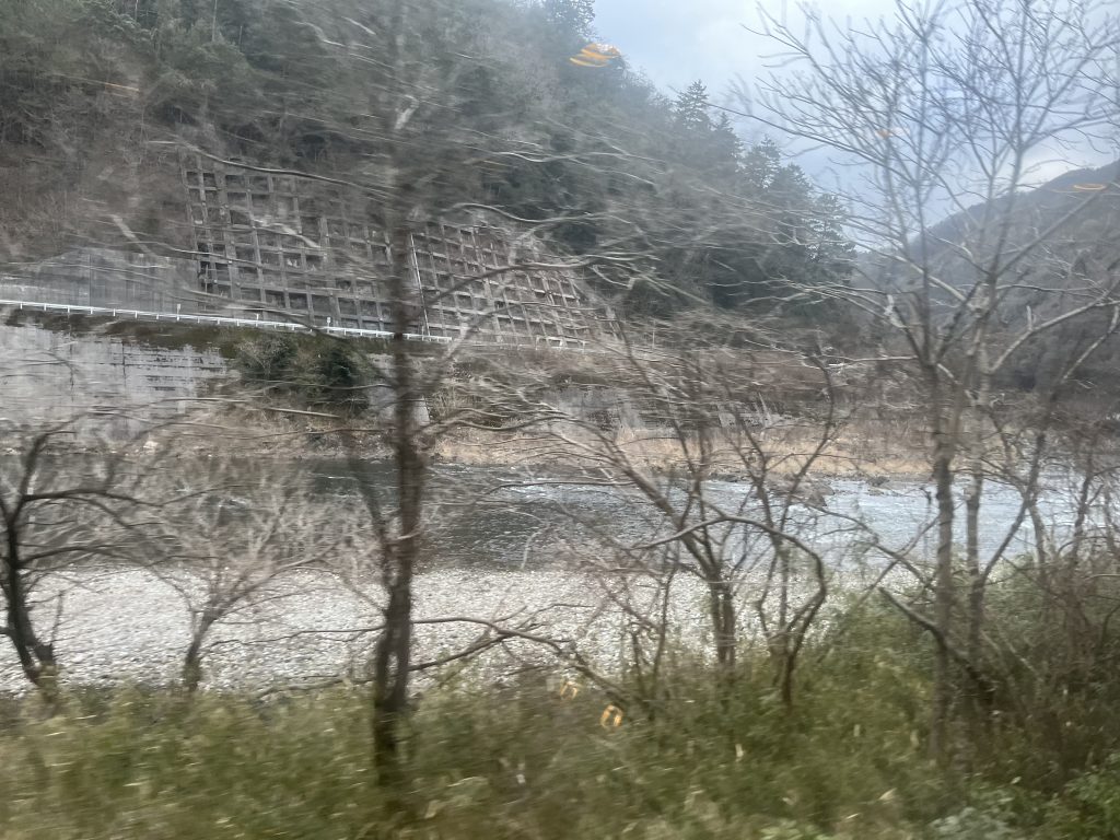 スーパー八雲
